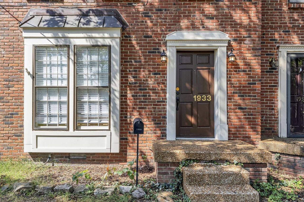 1933 18th Ave S - Photo 5 of 30