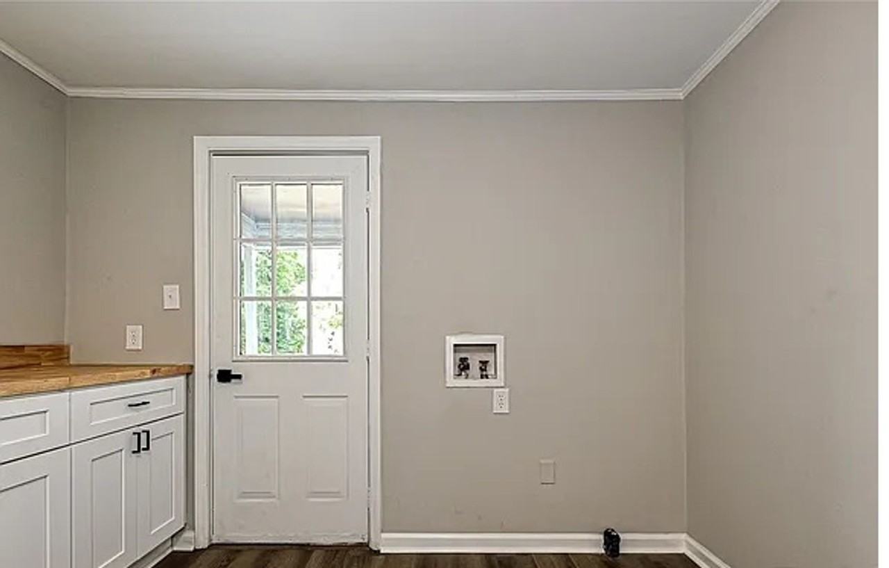 225 Charlesvoix Ave - Photo 6 of 16