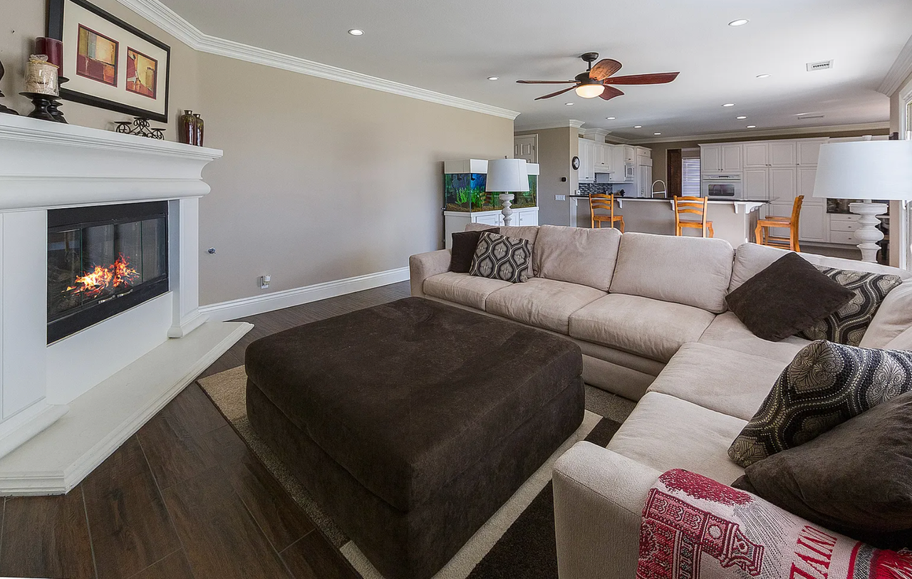 30309 Mallorca Pl - Photo 7 of 19