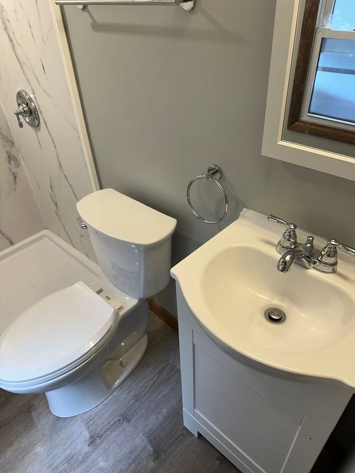 435 S Pacific Ave - Photo 6 of 7
