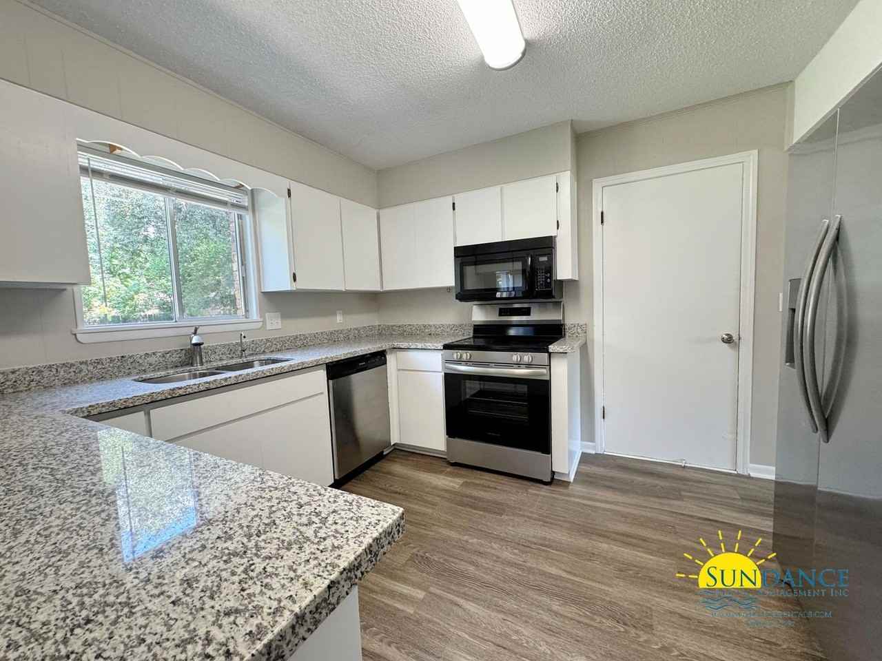 27 Cinderella Ln Nw - Photo 2 of 25