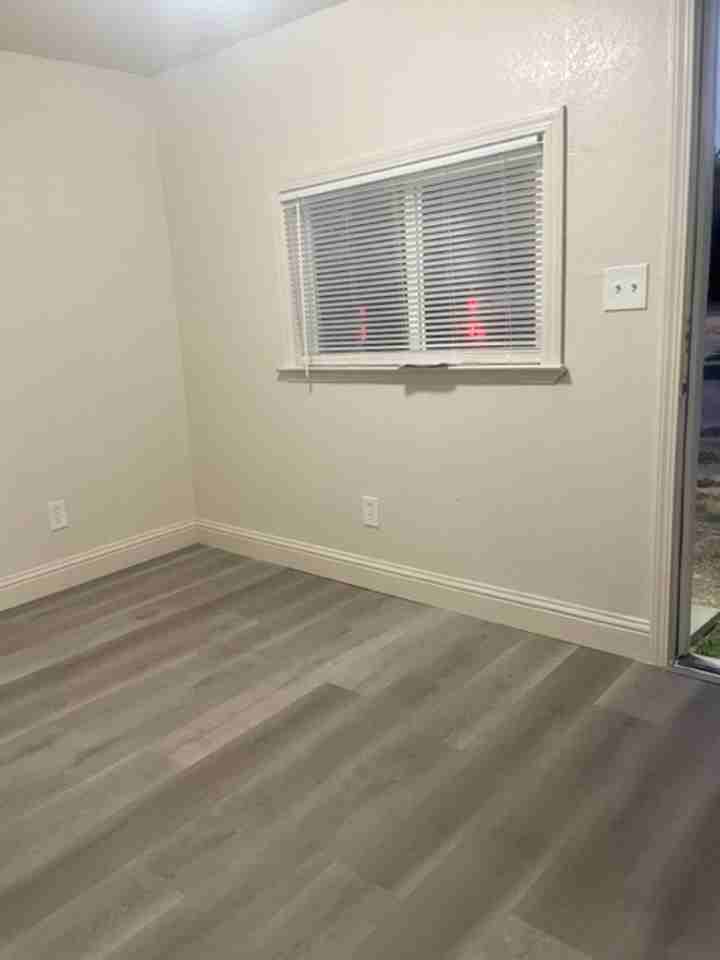 7843 W Ripon Rd - Photo 2 of 12