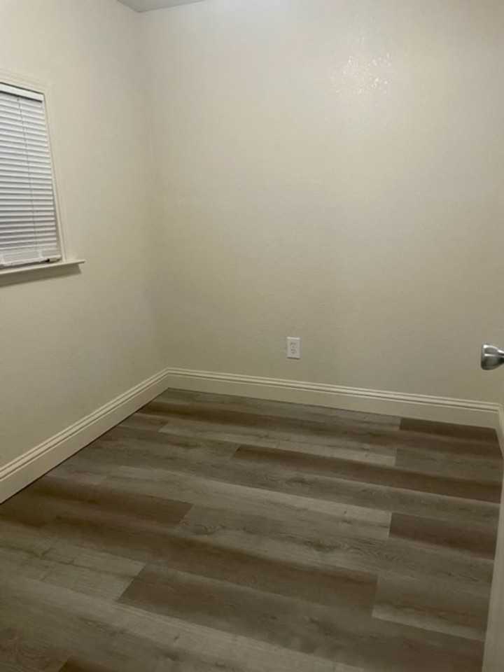 7843 W Ripon Rd - Photo 3 of 12