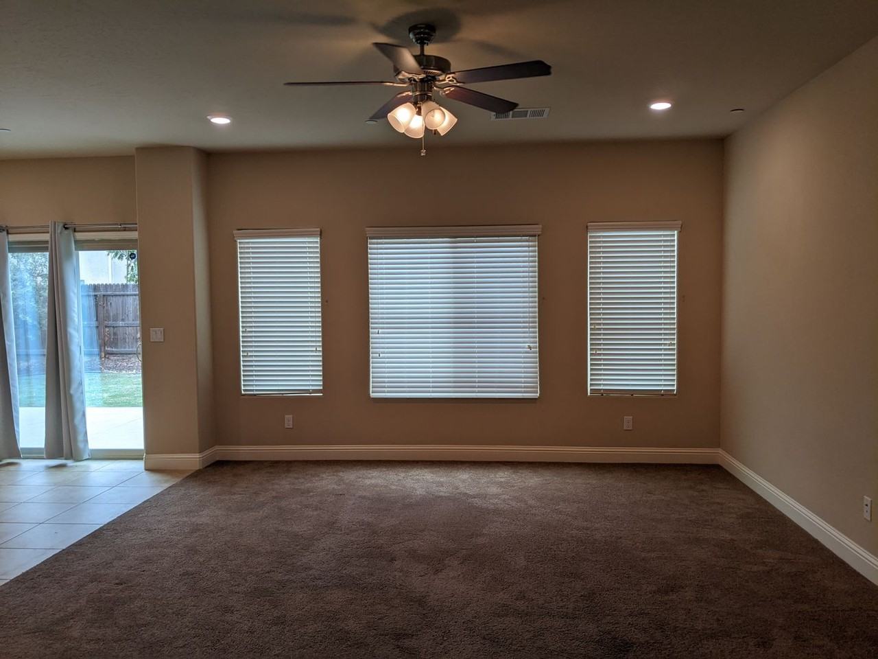 6225 E Farrin Ave - Photo 7 of 24