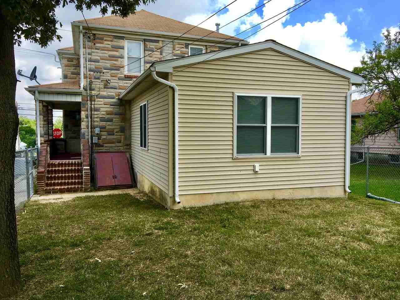 5825 Belle Grove Rd - Photo 2 of 14