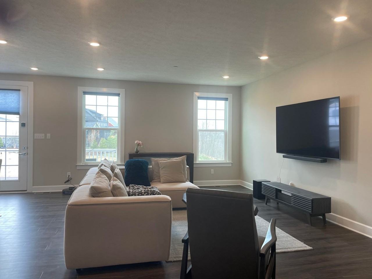 4201 Spruce Rd - Photo 4 of 15