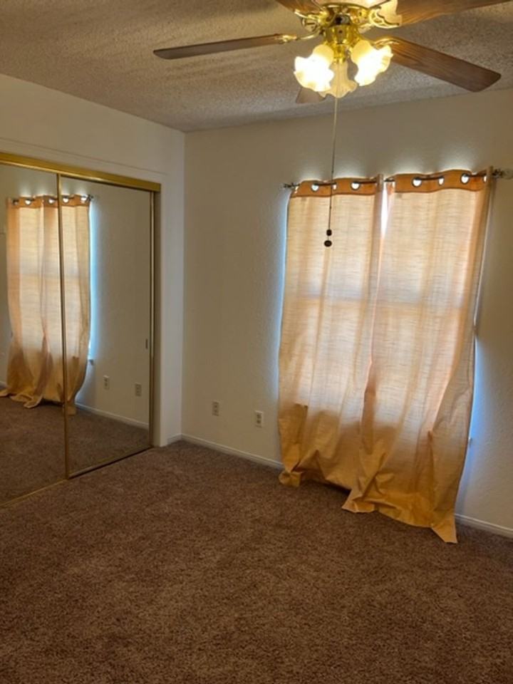 20500 Cooper Dr - Photo 6 of 13