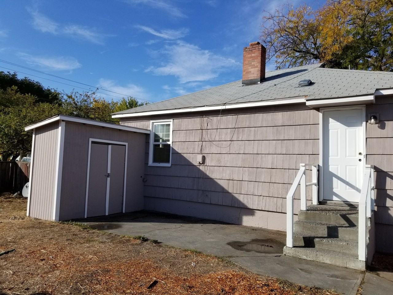 106 E St Ne - Photo 3 of 19