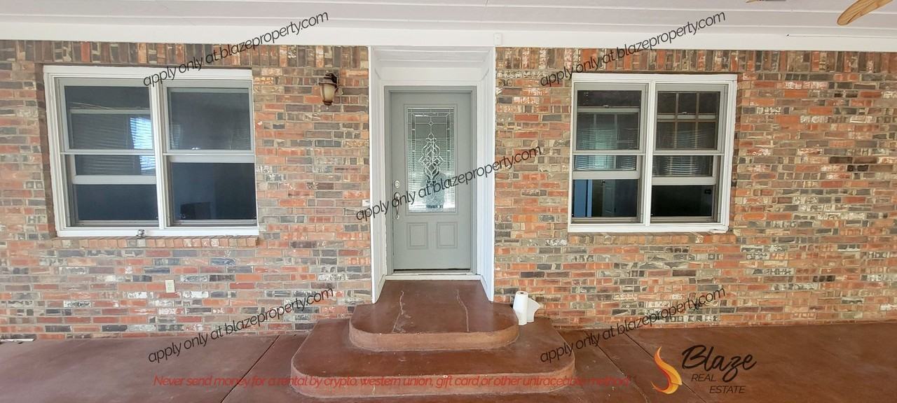 901 E 3rd St - Photo 2 of 16