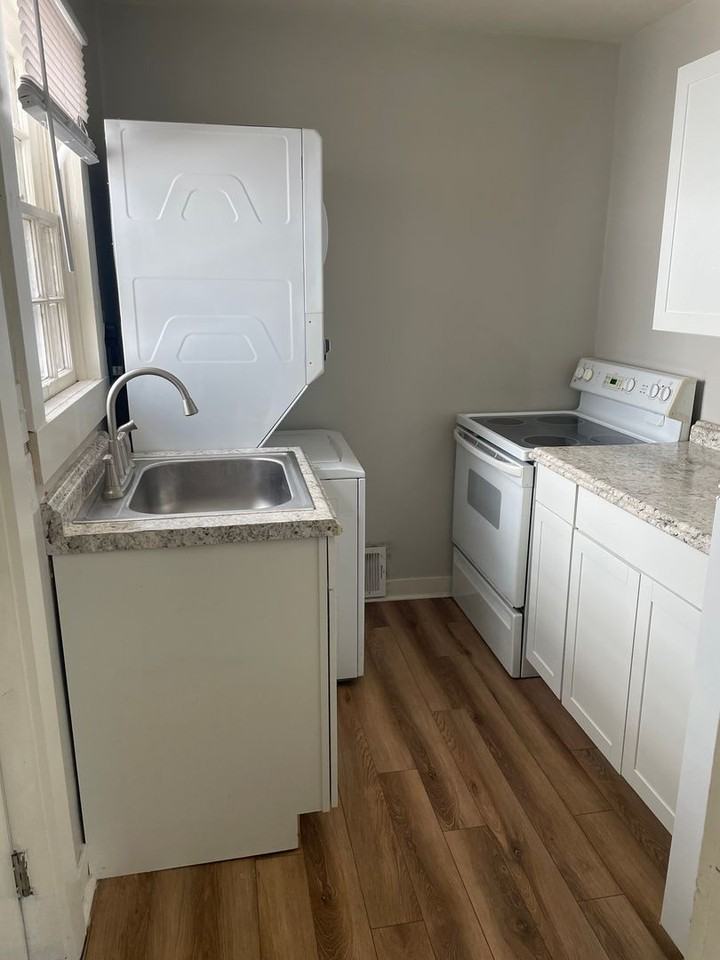 Sherrod 5-Plex - Photo 5 of 11