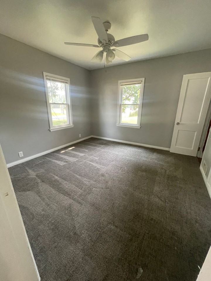 1425 E Ridgeway Ave - Photo 5 of 7