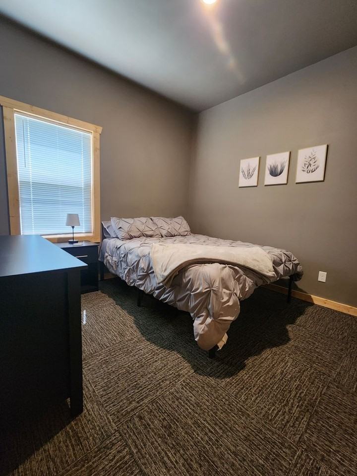 Sigmund 4plex - Photo 2 of 7