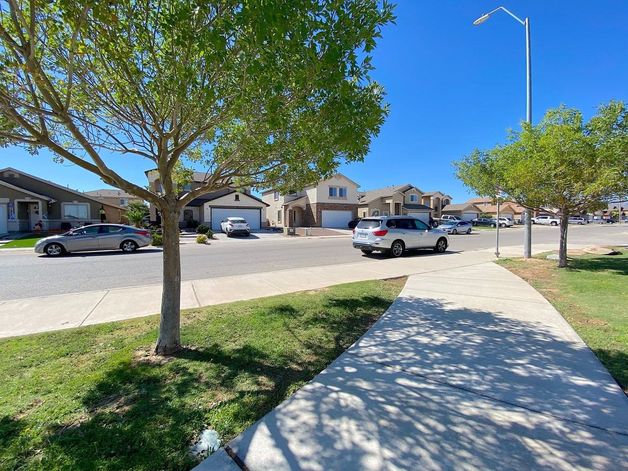 7060 Copper Town Dr - Photo 5 of 35