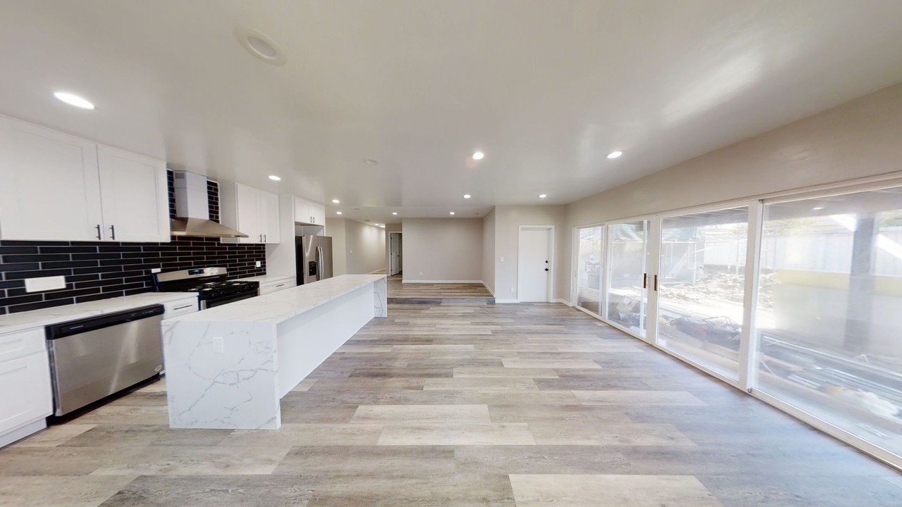 5071 55th Pl - Photo 2 of 19