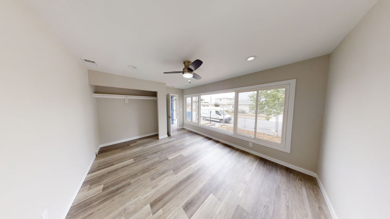 5071 55th Pl - Photo 6 of 19