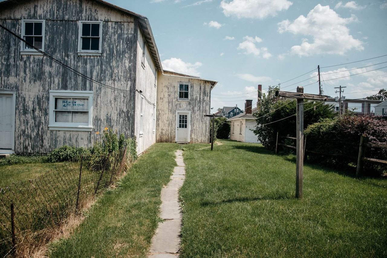 334 W High St - Photo 2 of 13