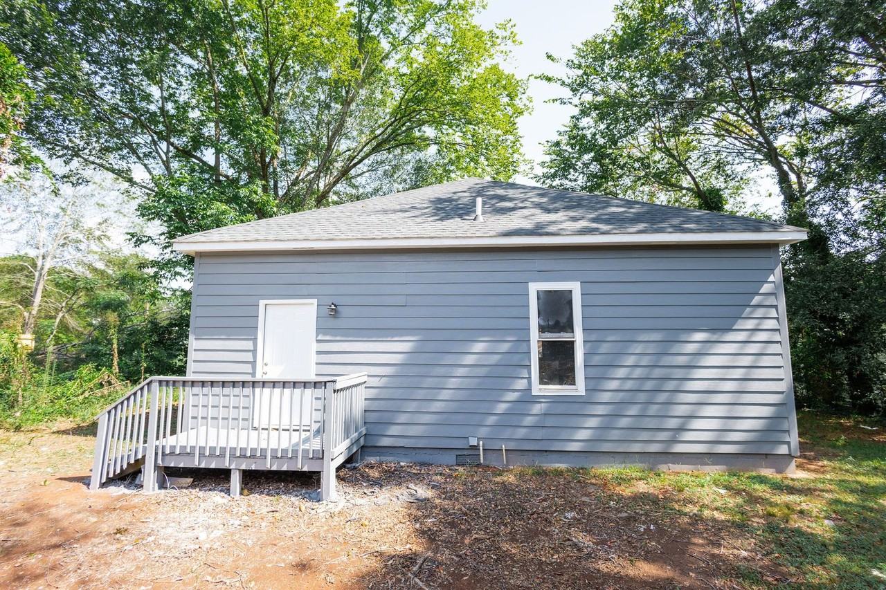 218 E Tinsley St - Photo 3 of 23