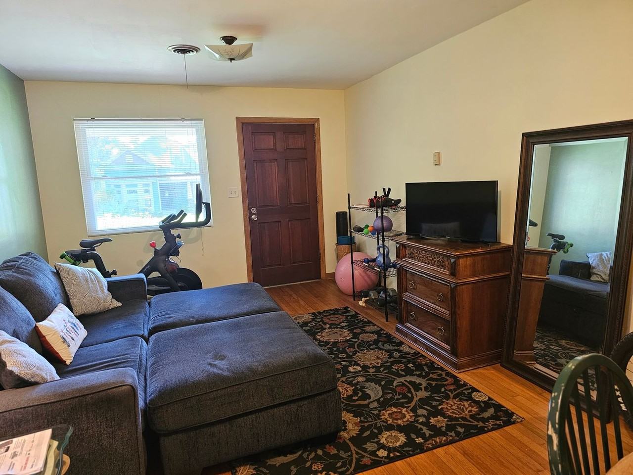 518 E Call St - Photo 7 of 12