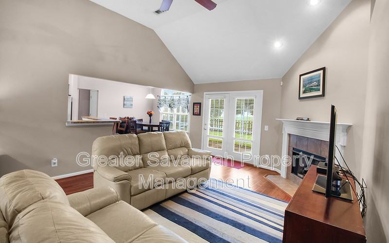 141 Nandina Way - Photo 6 of 41