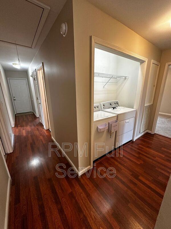 1119 1st Ave S - Photo 5 of 50