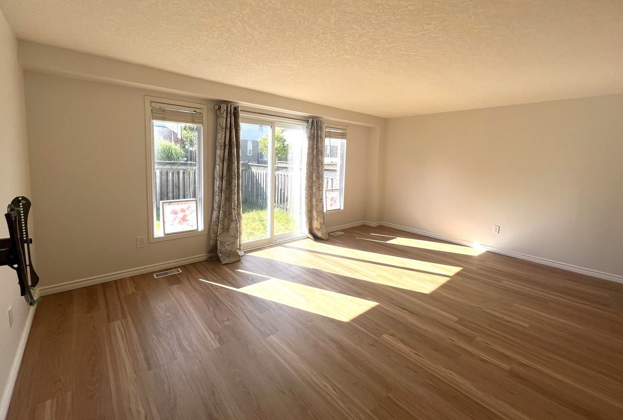 113 Donnenwerth Drive - Photo 3 of 13