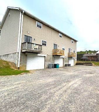 95 Rockdale Rd - Photo 3 of 19