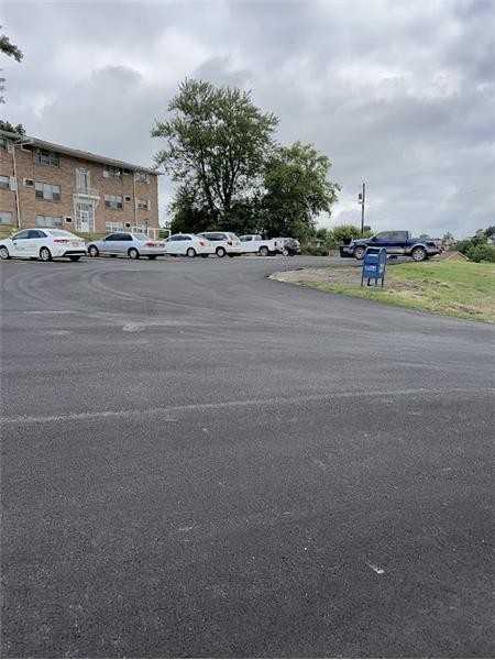 405 Colonial Dr #33 - Photo 5 of 12