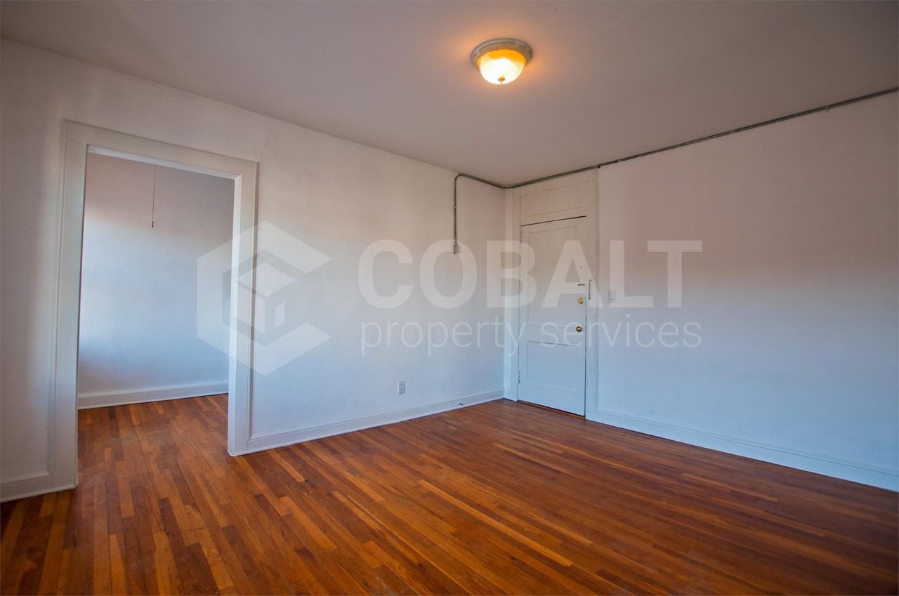 674 Somerset Terrace - Photo 2 of 24