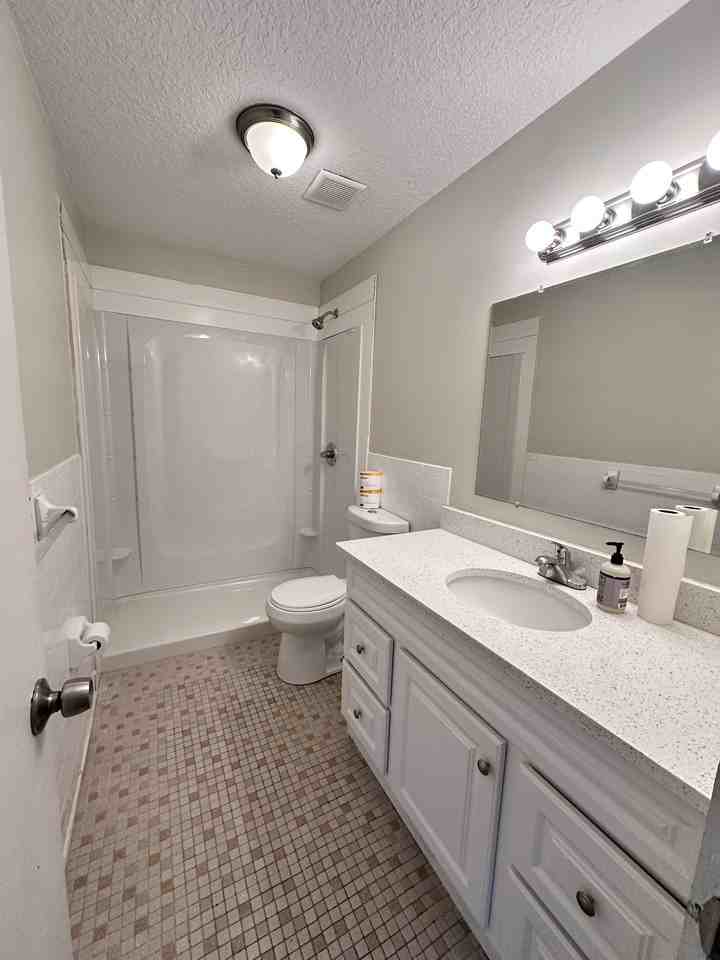 206 9th Street - Photo 2 of 10