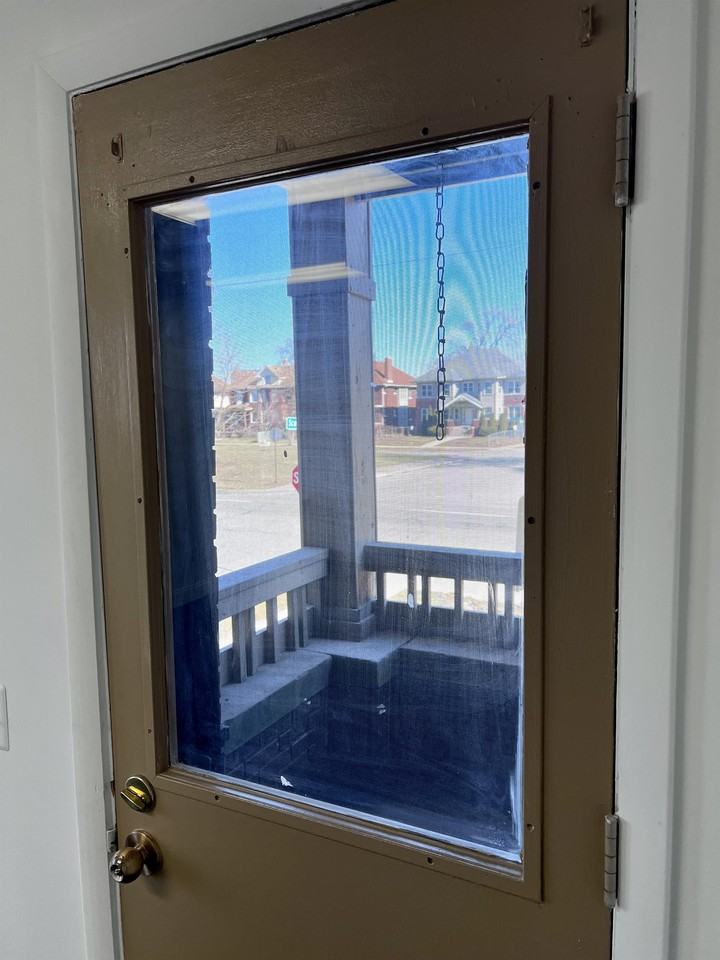 1887 West Grand Boulevard - Photo 2 of 20