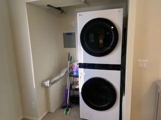 2426 Suncrest Blvd - Photo 3 of 15