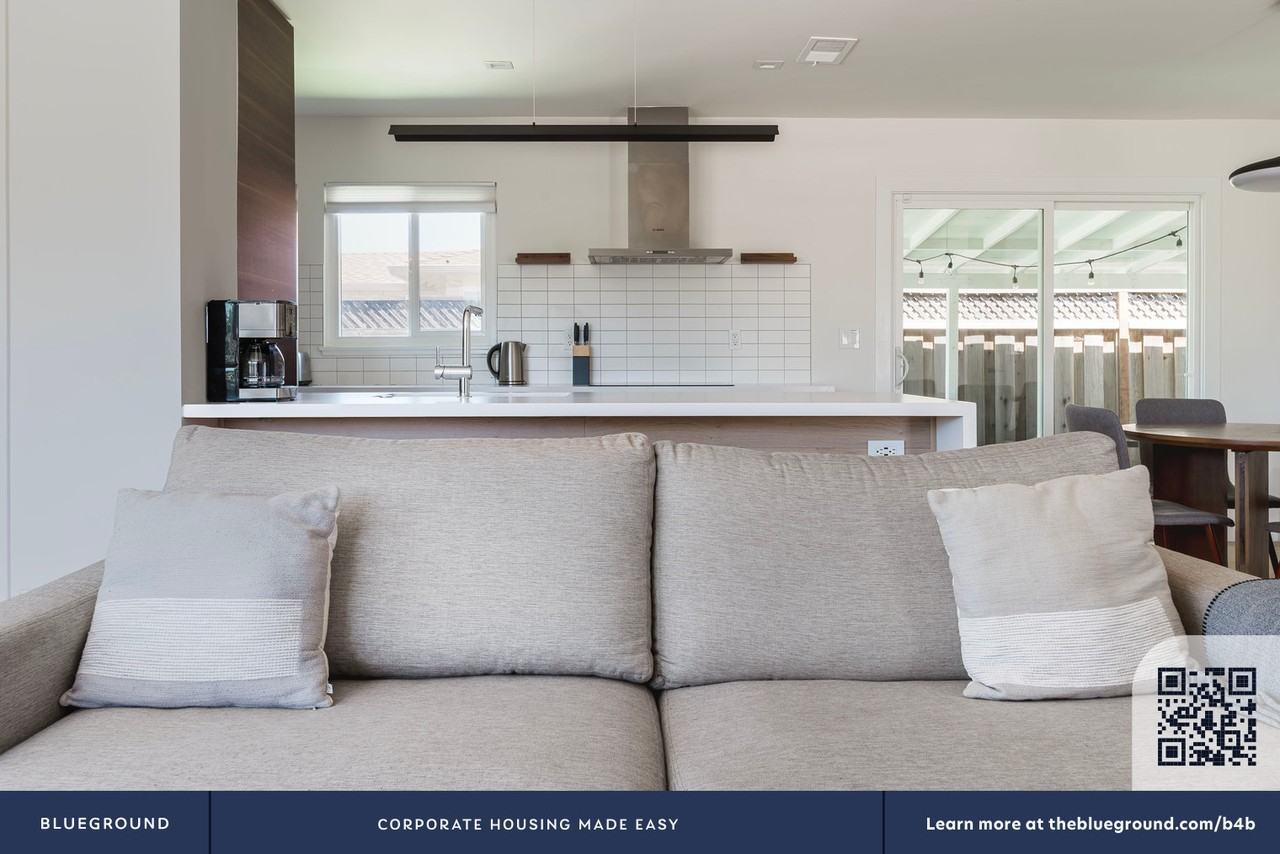 2124 San Antonio Pl #1724 - Photo 6 of 36