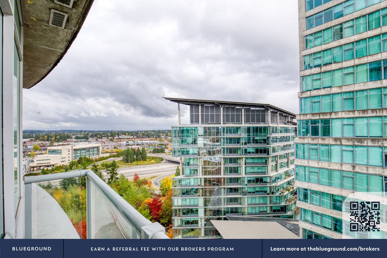 989 112th Ave Ne #203 - Photo 5 of 44