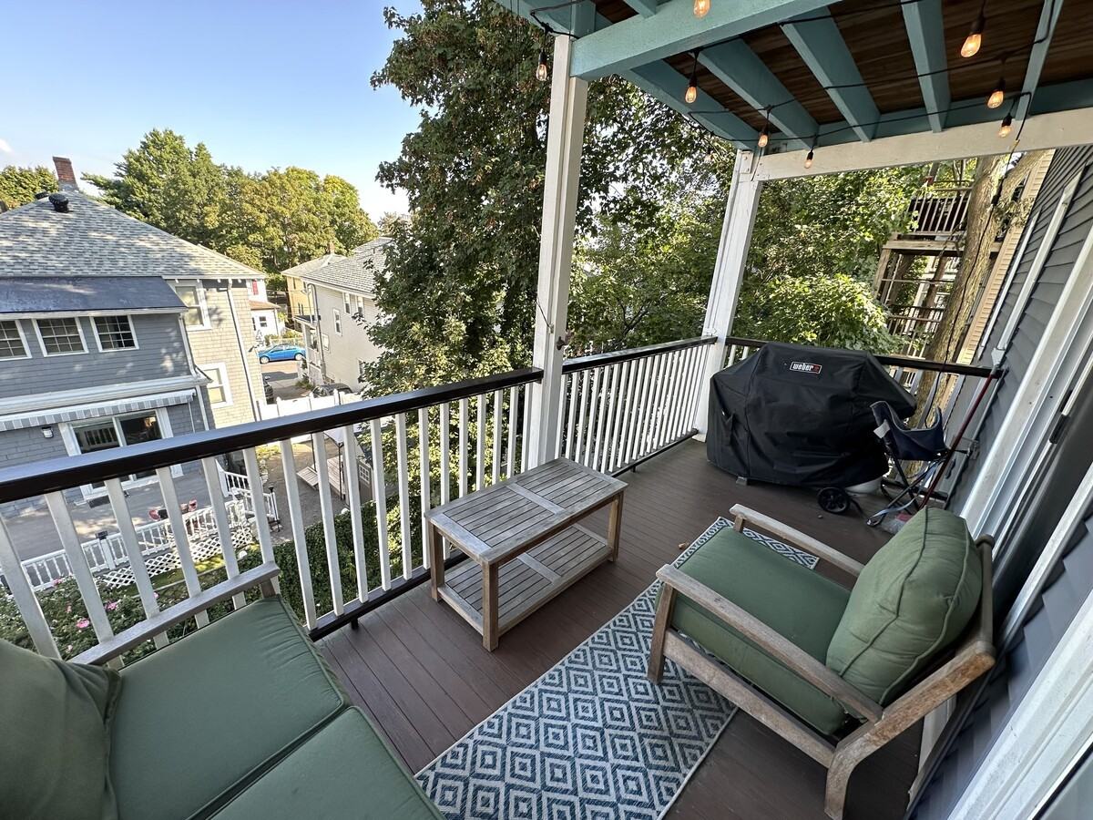 27 Thelma Rd #2 - Photo 3 of 9