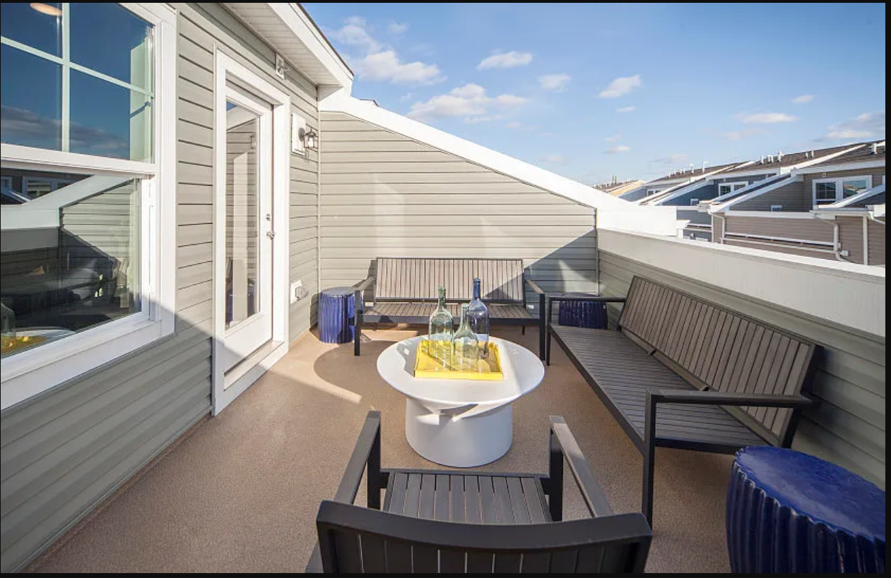 38 Bond St #38 - Photo 2 of 16