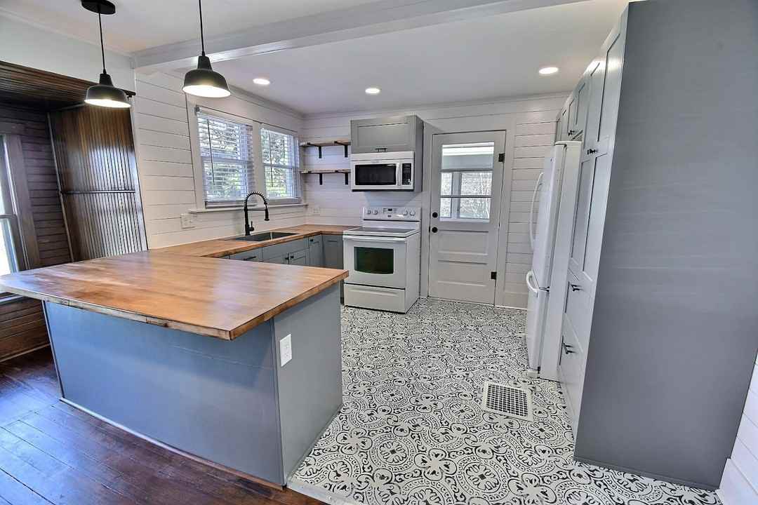 29 Mcgrath St #NA - Photo 2 of 13