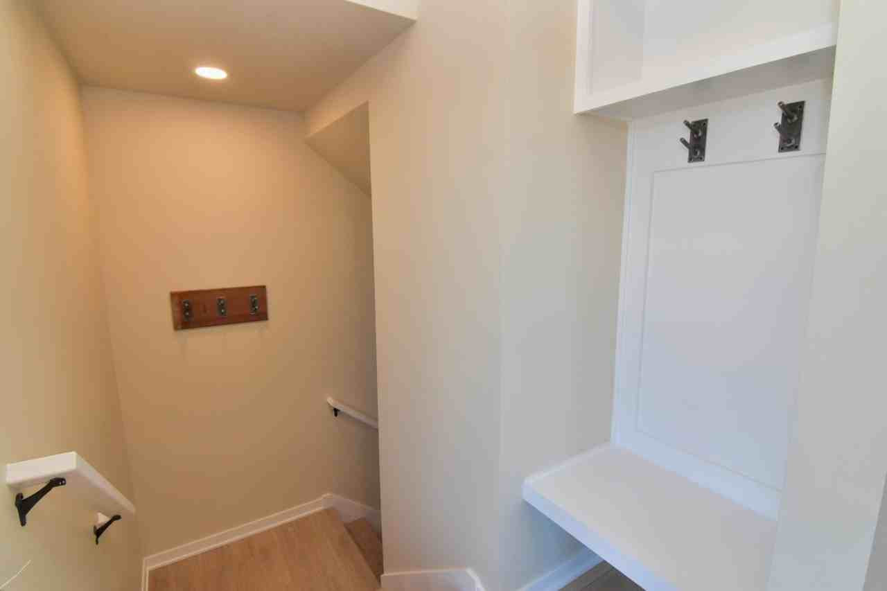 18 Crosby Park Dr #18 - Photo 6 of 27