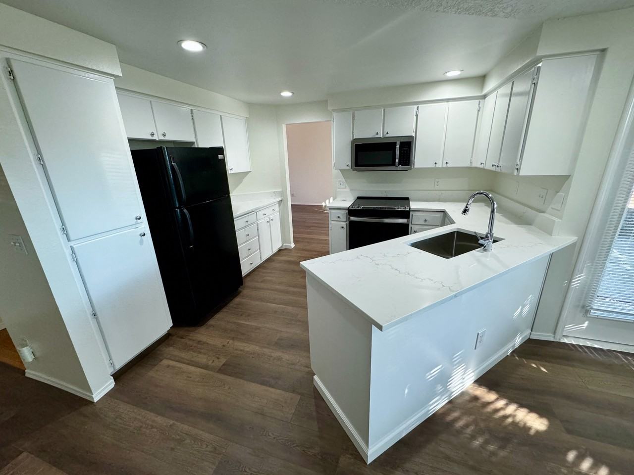 16256 Se Lillian Ct #NA - Photo 2 of 18