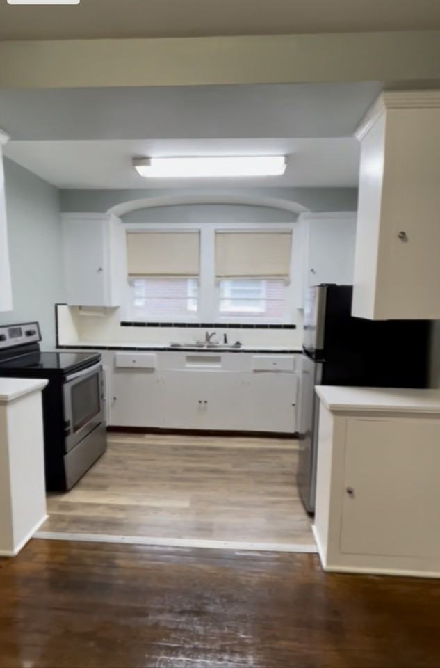 2338 Oak St #4 - Photo 6 of 31