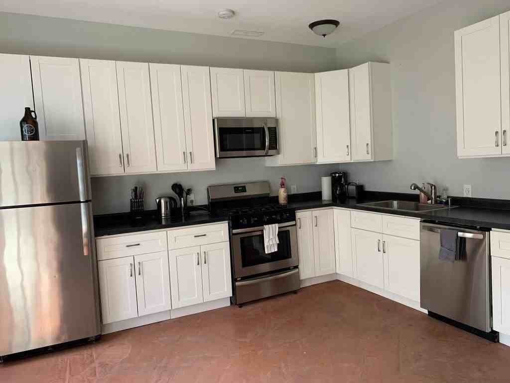 739 East 27th Street #739 - Photo 5 of 17