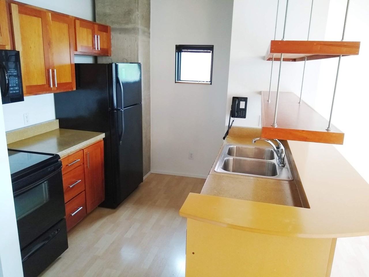 212 N Morton St - Photo 3 of 50