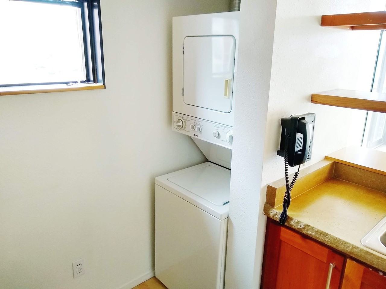 212 N Morton St - Photo 5 of 50