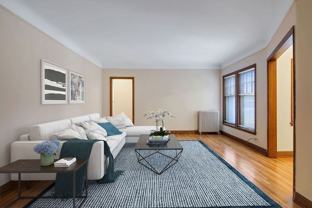 Marie Antoinette - Photo 1 of 1