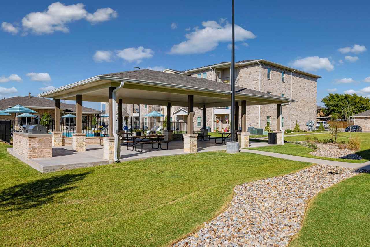 The Flats at Van Alstyne - Photo 6 of 38