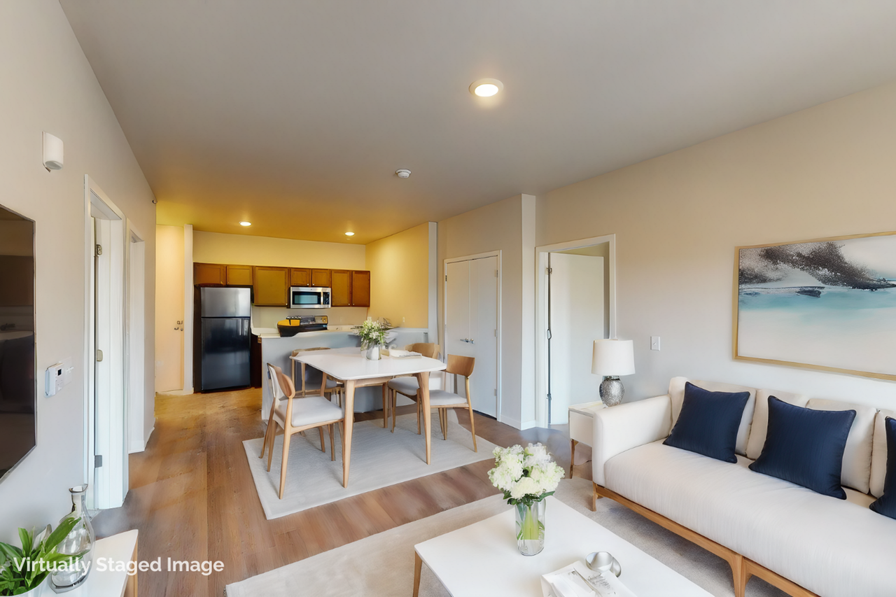 Boulevard Apartments & Townhomes - Photo 5 of 50