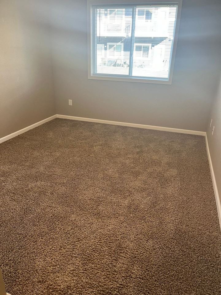 Park Plaza Apartments - Photo 5 of 19