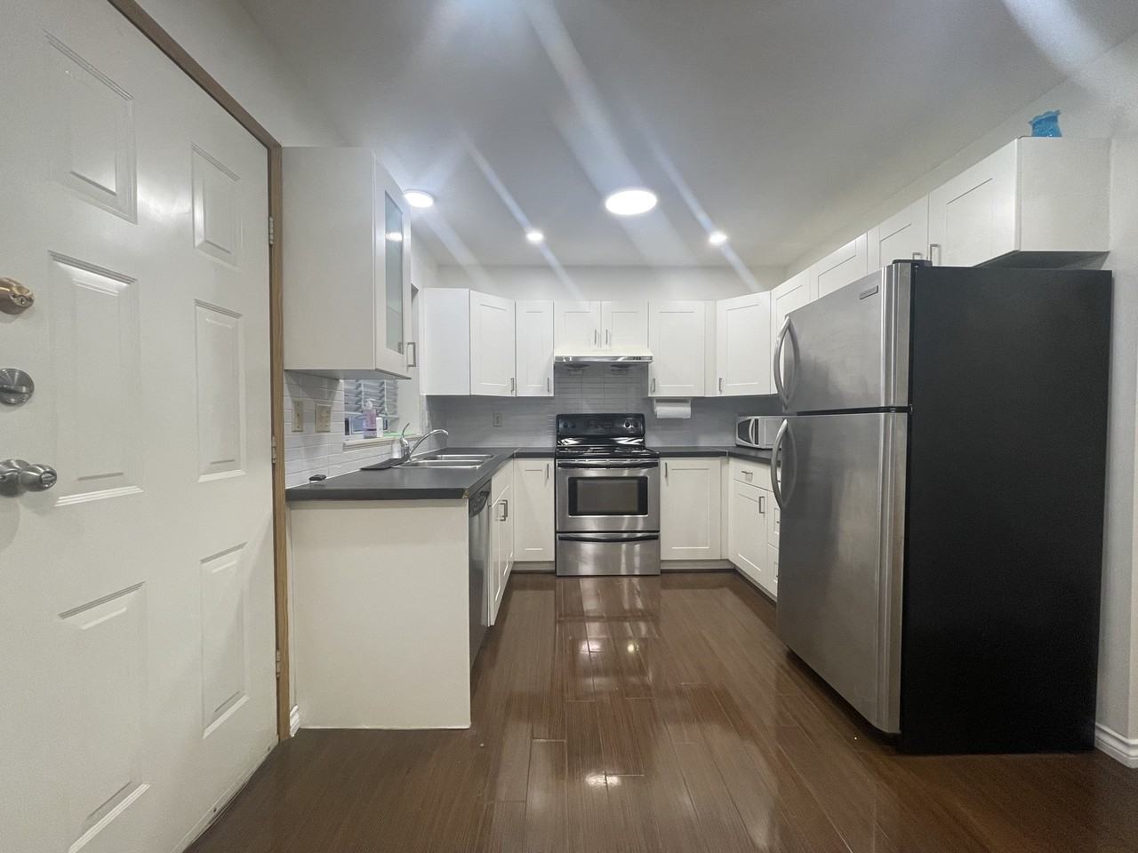 624 Alderson Avenue - Photo 5 of 21