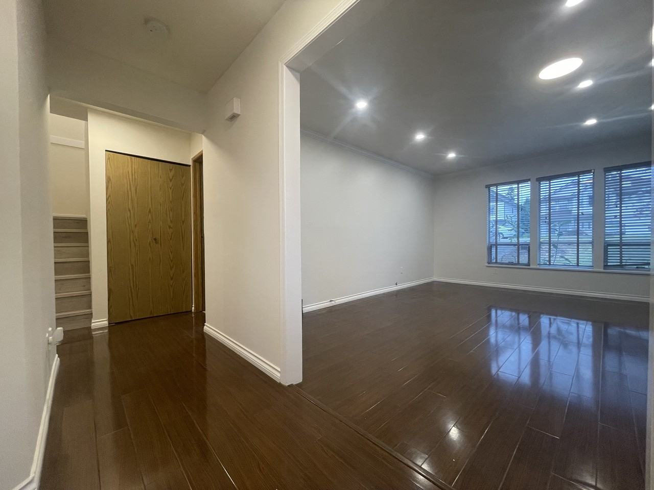 624 Alderson Avenue - Photo 3 of 21