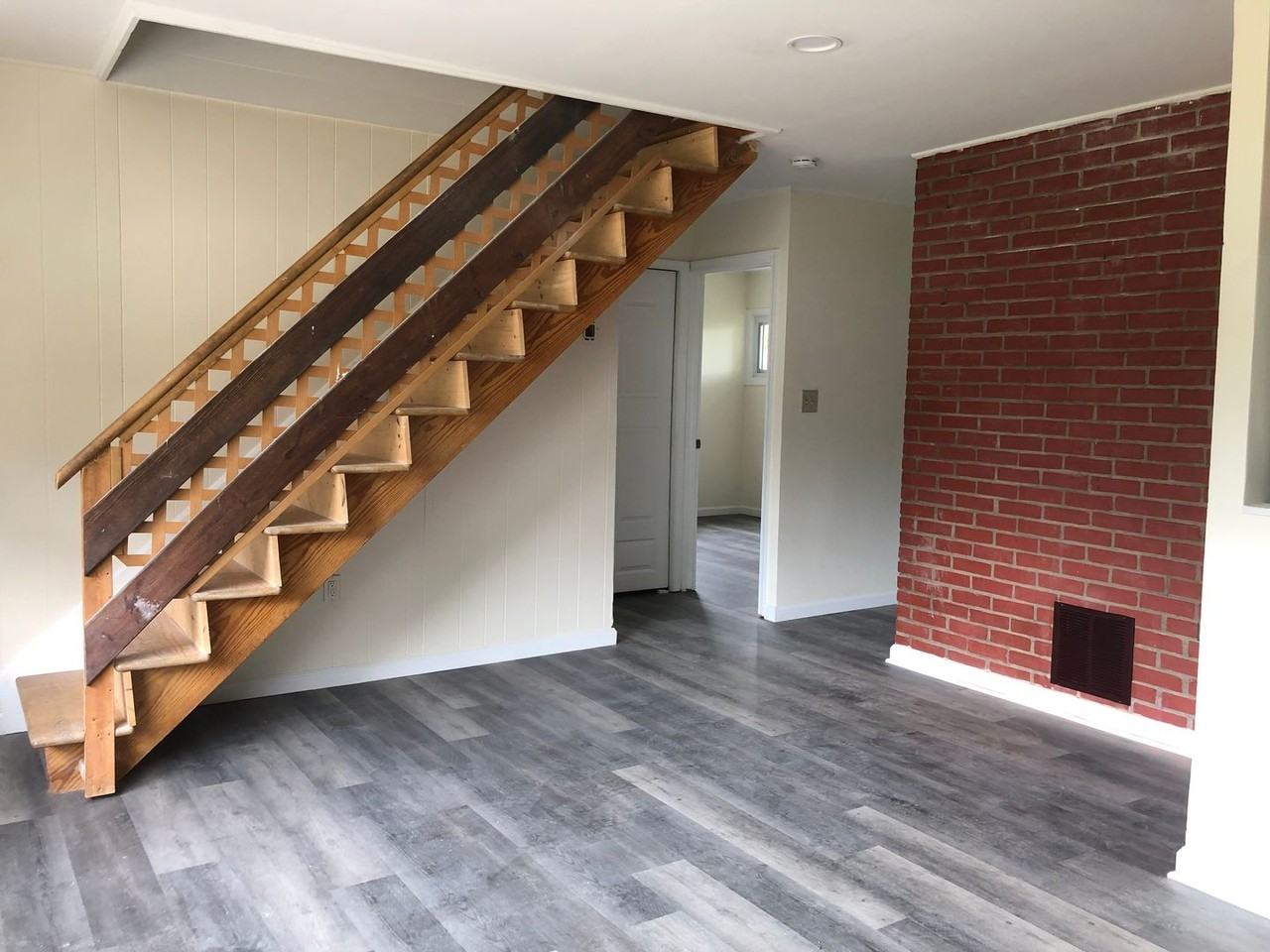 176 Northturn Ln - Photo 2 of 17