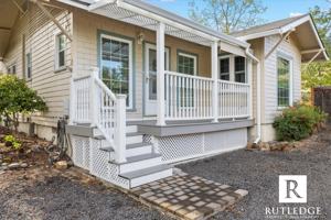 featured image of 1718 Talent Ave